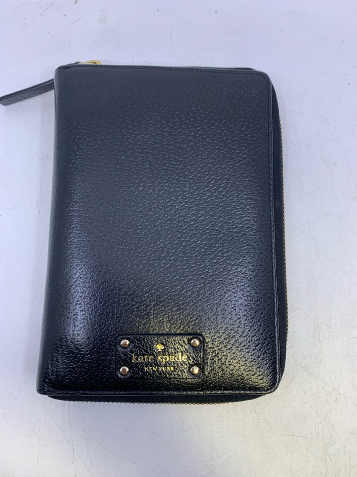 Kate Spade Wellesley Zip Around 6 Ring Personal Organizer