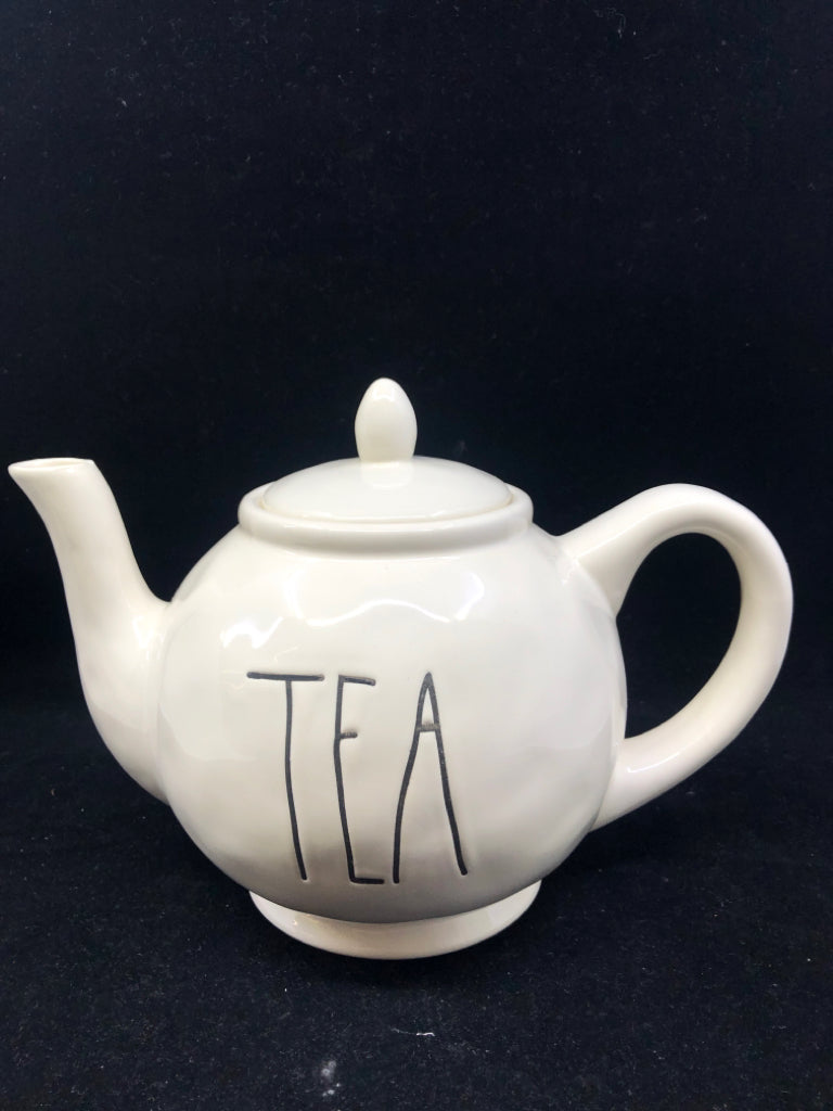 RAE DUNN "TEA" TEAPOT.