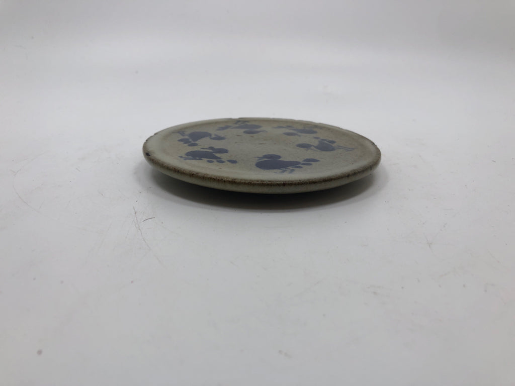 SMALL ROUND POTTERY DISH BLUE DUCKS.