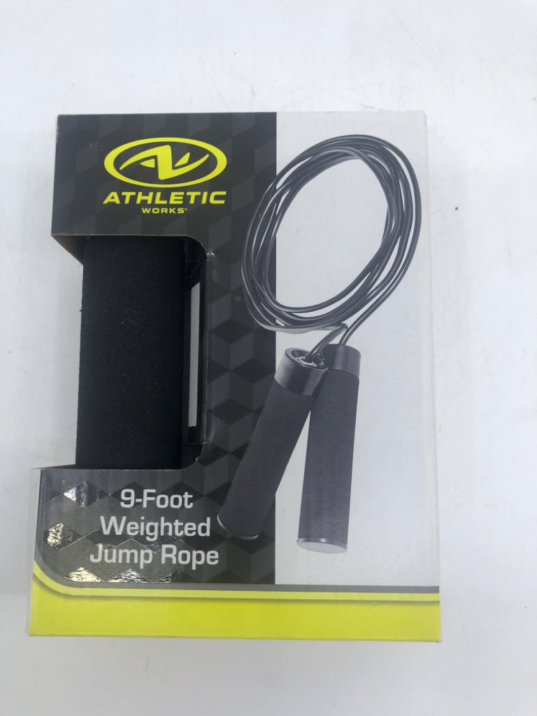 NIP WEIGHTED JUMP ROPE.