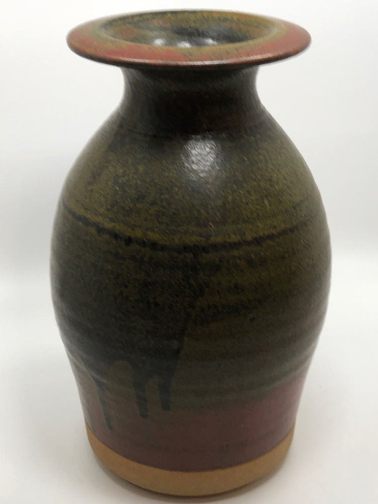 GREEN/RED/TAN POTTERY VASE W/FLARED TOP.