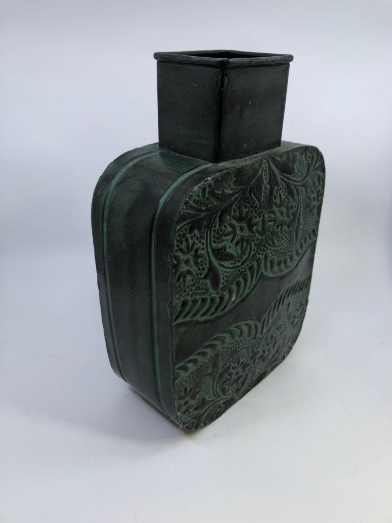 GREEN RUSTIC TIN VASE W/FLORAL DESIGN.