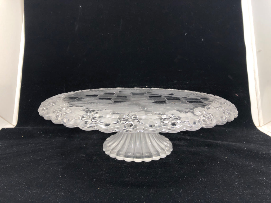 FOOTED FLORAL EMBOSSED CAKE STAND.