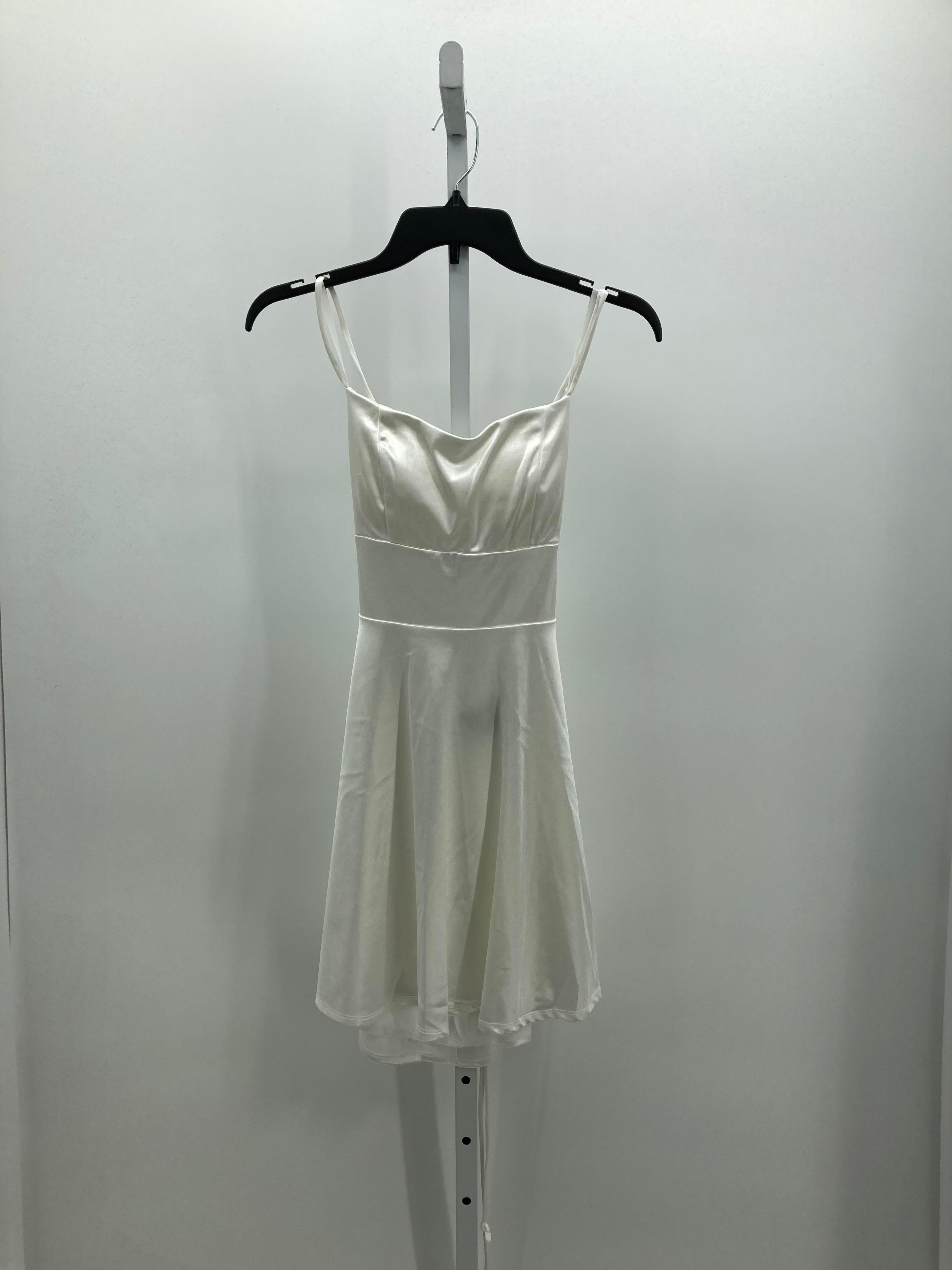Size Small Juniors Sleeveless Dress