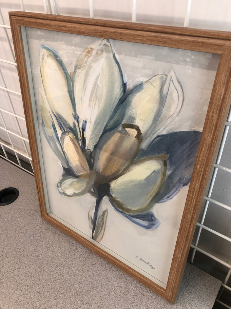 WATERCOLOR CLOSED FLOWER IN TAN FRAME.