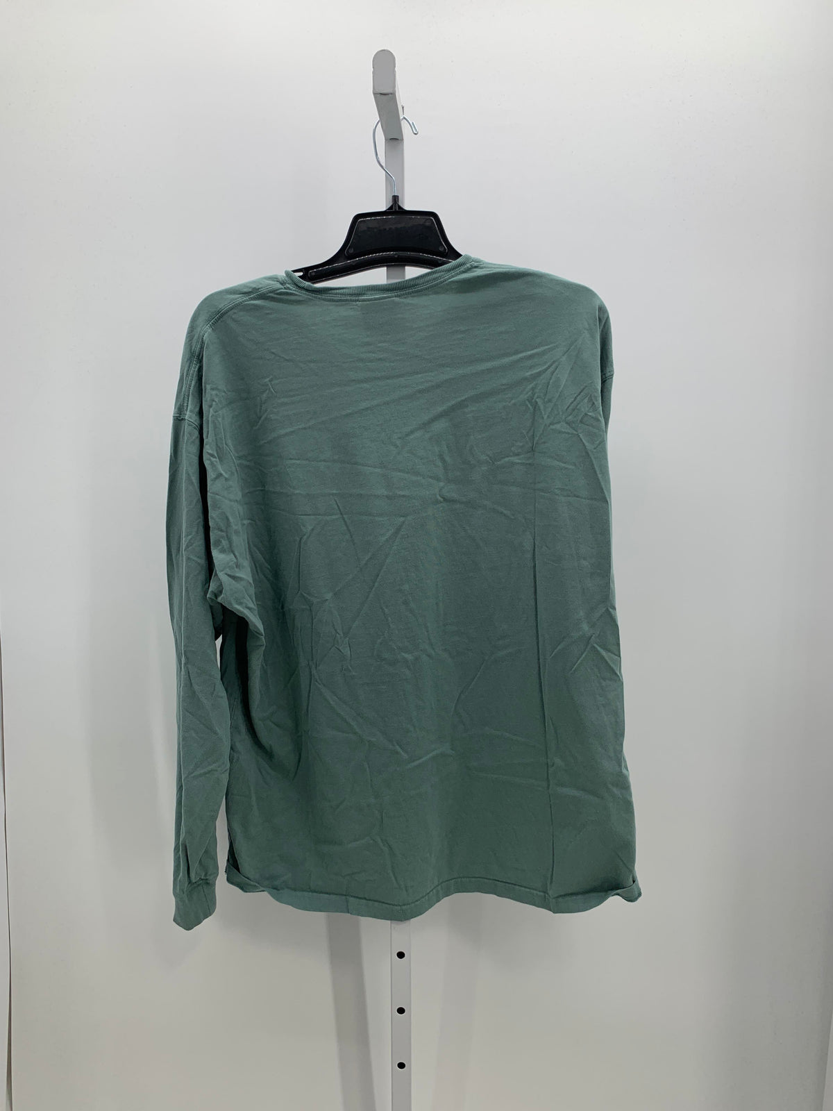 CREWNECK KNIT.