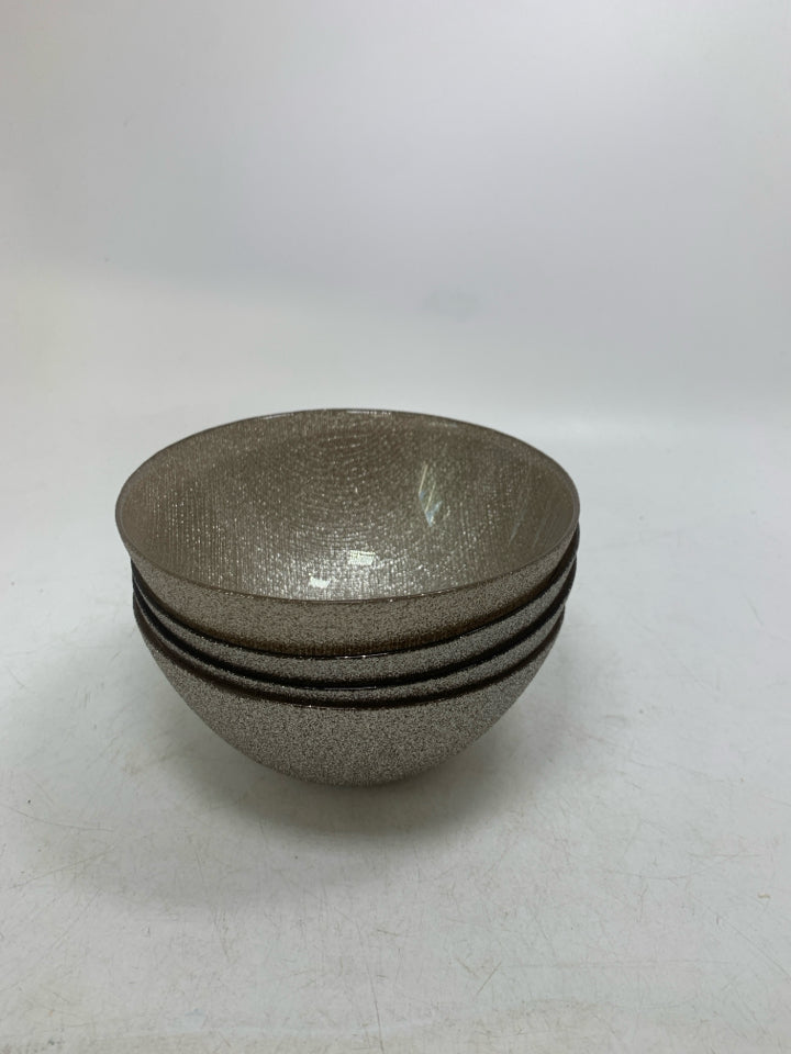 4 TEXTURED EXTERIOR SPARKLE BOWLS.