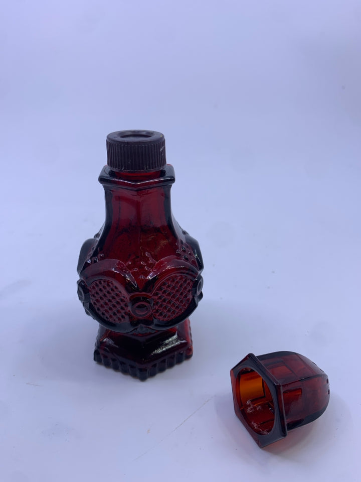 2 VTG CRANBERRY SALT AND PEPPER SHAKERS.