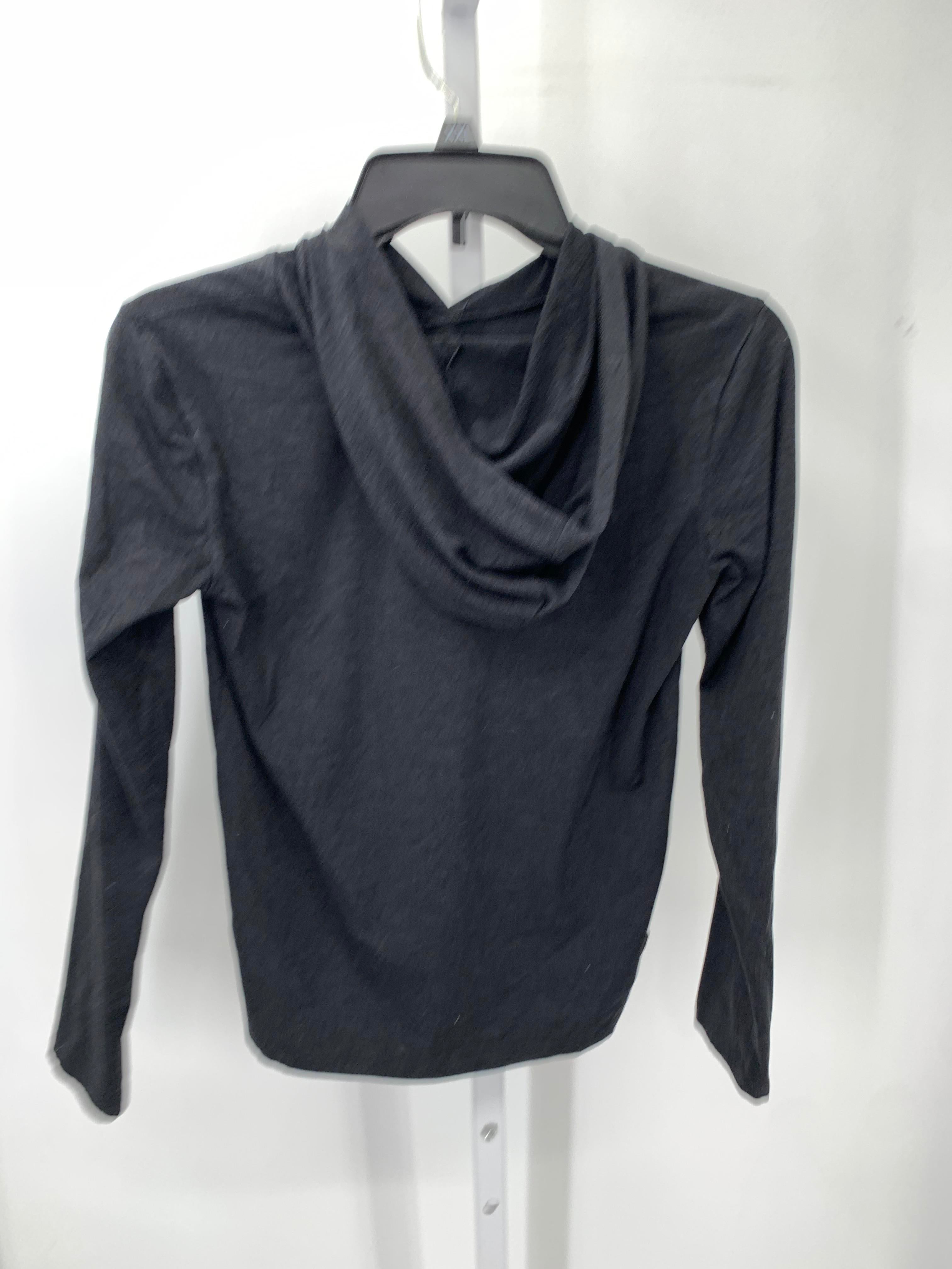 Reebok Size 10-12 Girls Long Sleeve Shirt