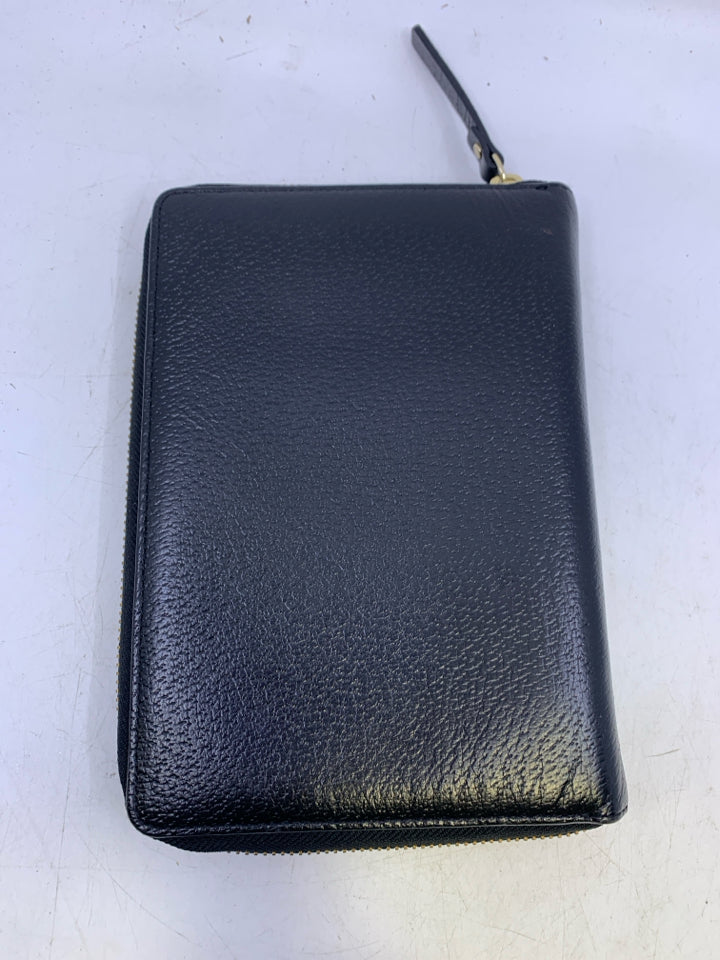 Kate Spade Wellesley Zip Around 6 Ring Personal Organizer