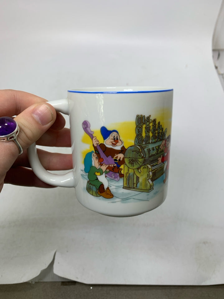 VTG SNOW WHITE & 7 DWARFS MUG.