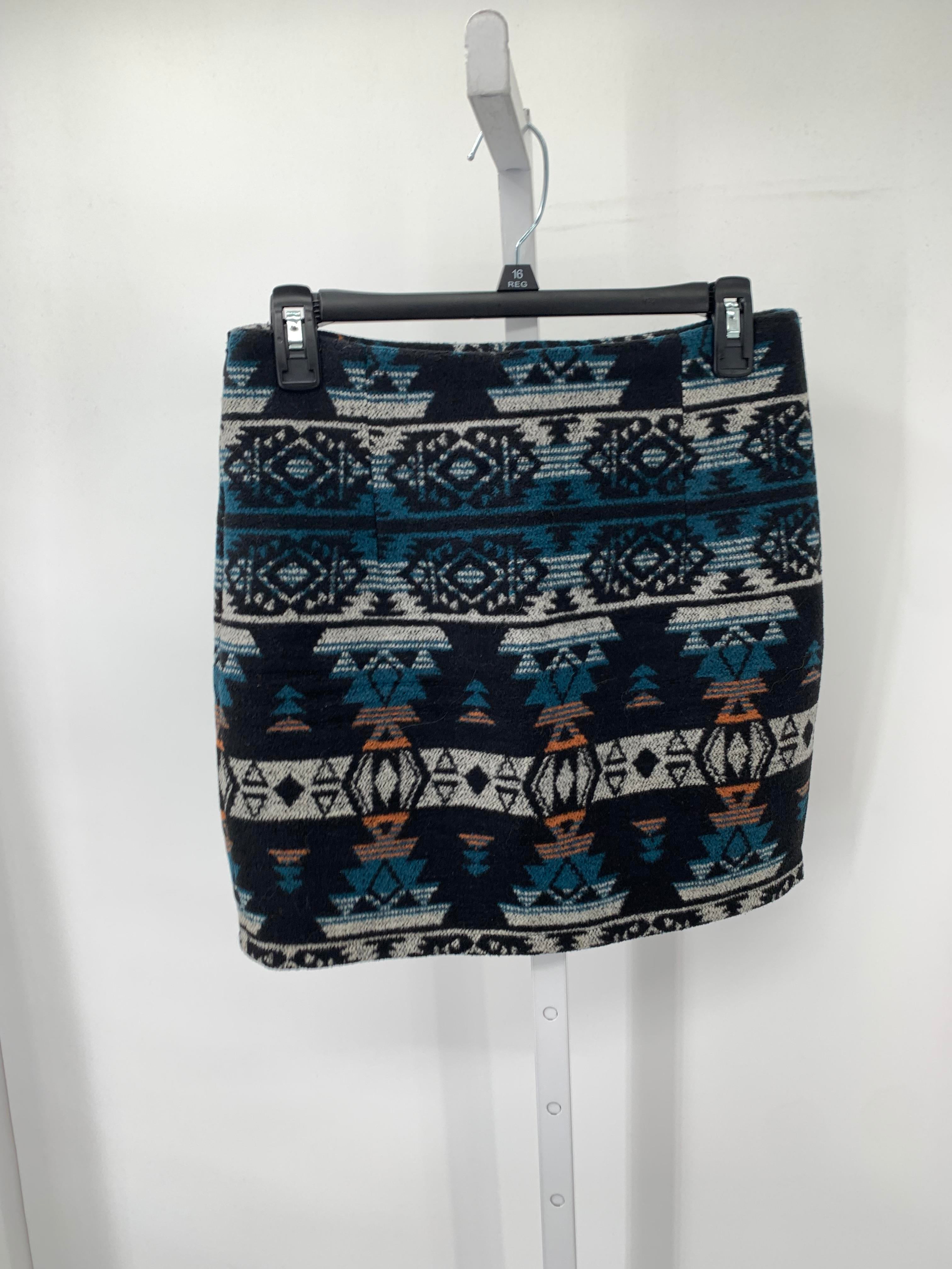 Size Large Juniors Skirt