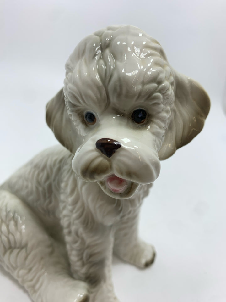 ROYAL CROWN PORCELAIN POODLE FIGURINE.