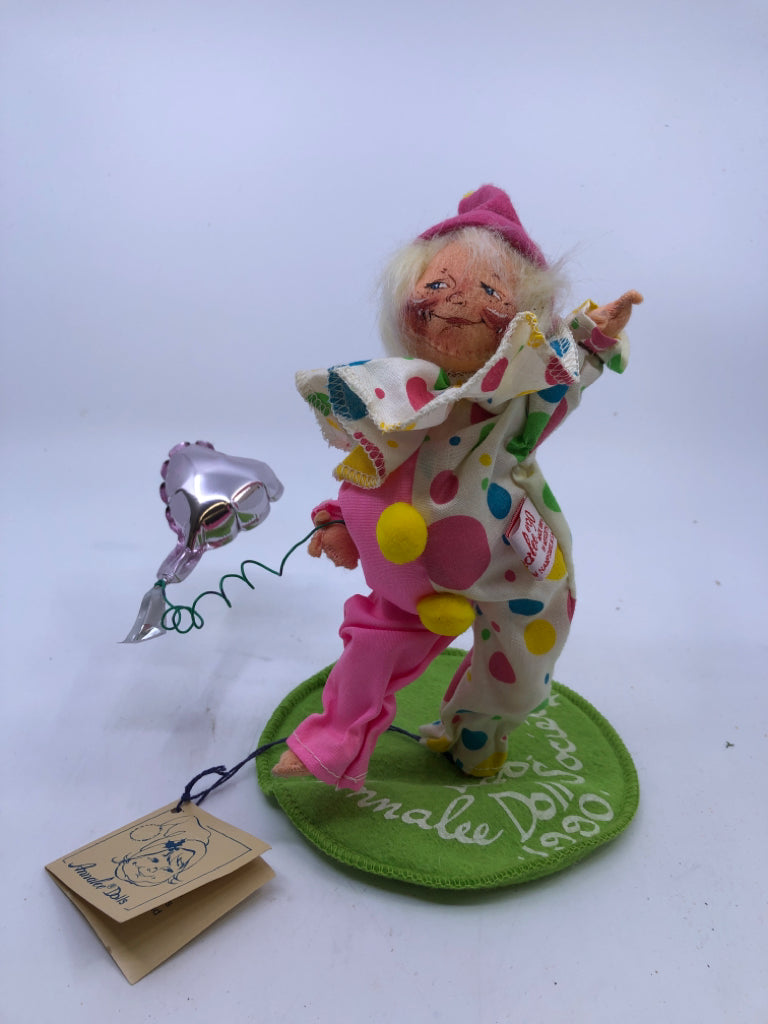 ANNA LEE SOCIETY DOLL CLOWN- 1990.