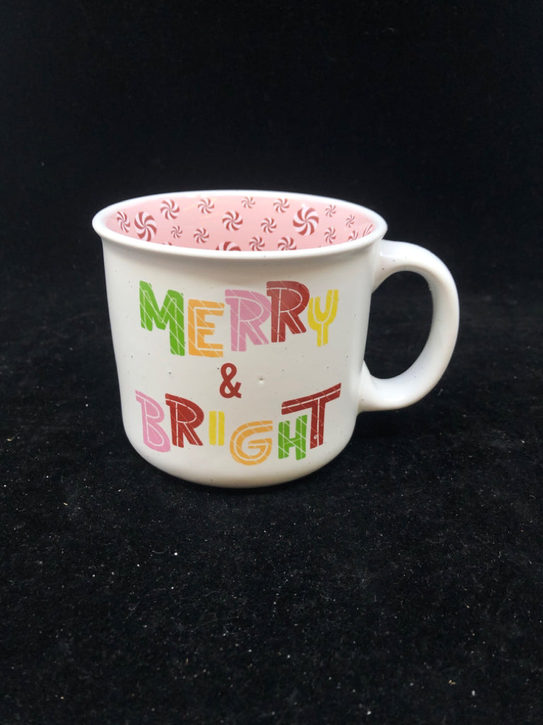 MERRY & BRIGHT MUG W/ CIRCLE PEPPERMINT CANDIES INSIDE.
