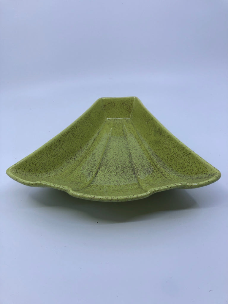 MCM GREEN SPECKLED TRAY- A C DAVEY.