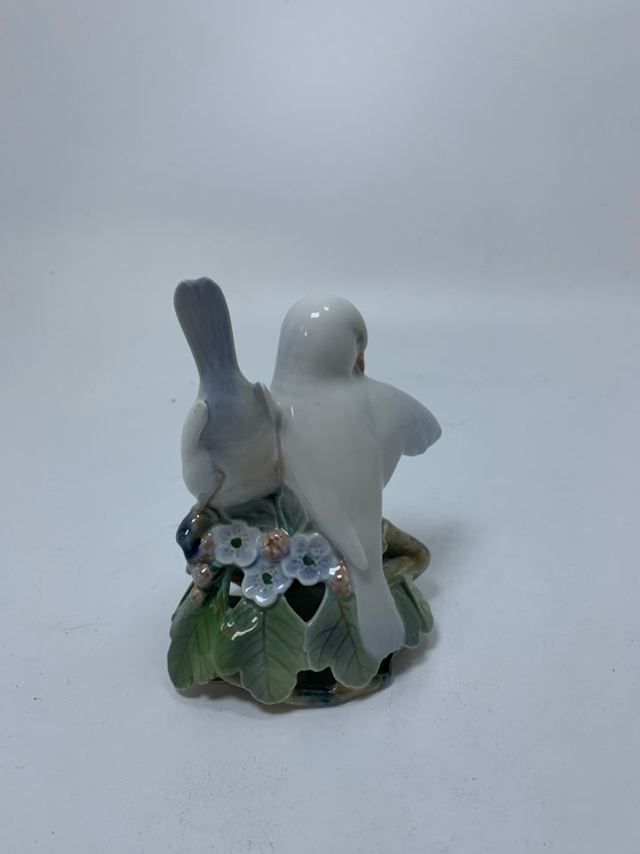VTG PORCELAIN "LOVE BIRDS" DENMARK #402.