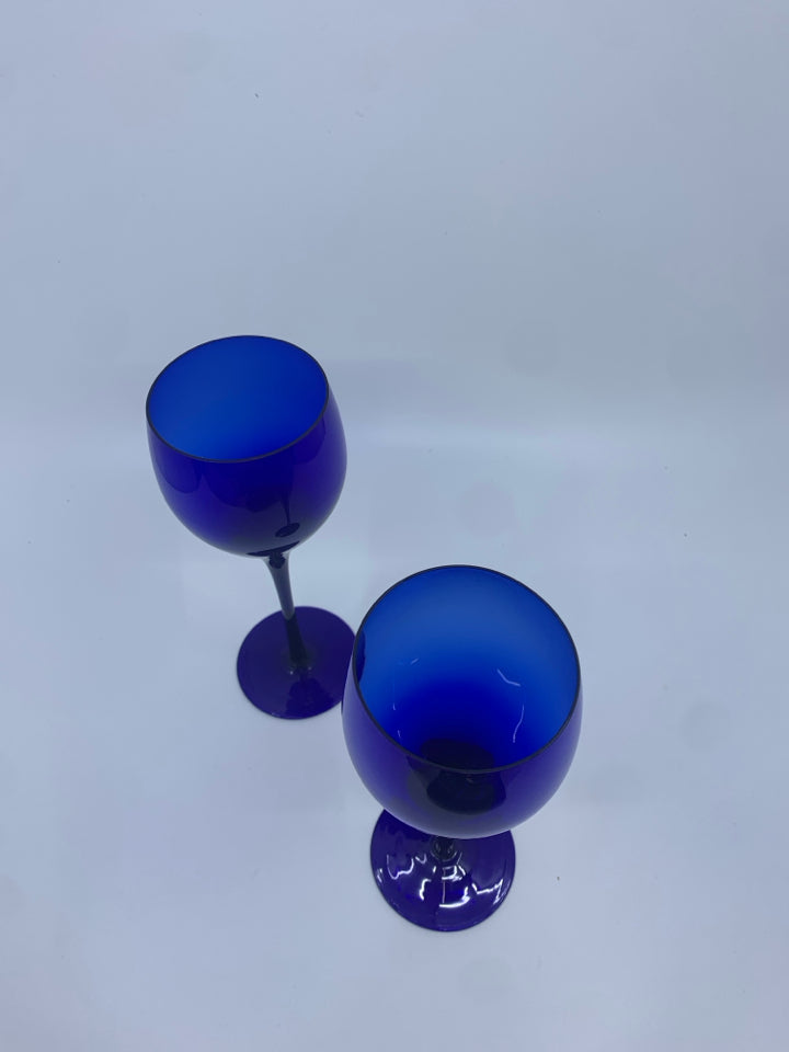 2 COBALT BLUE WINE GLASSES.