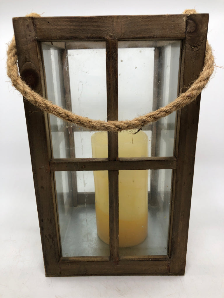 WOODEN CANDLE LANTERN W/BATTERY CANDLE.