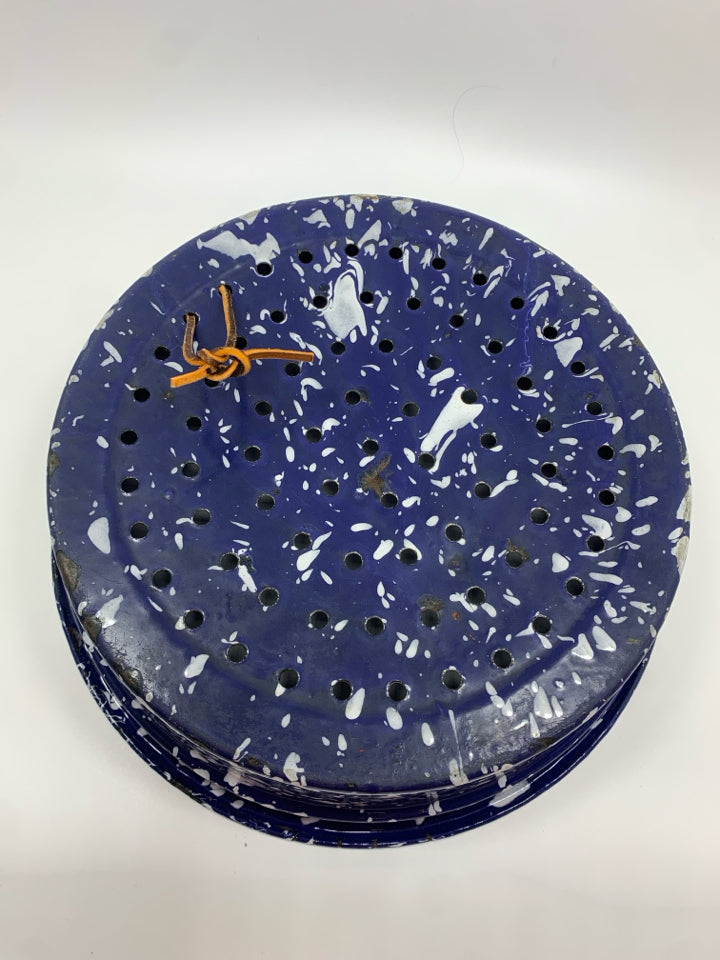 WHITE SPECKLED BLUE METAL STRAINER.