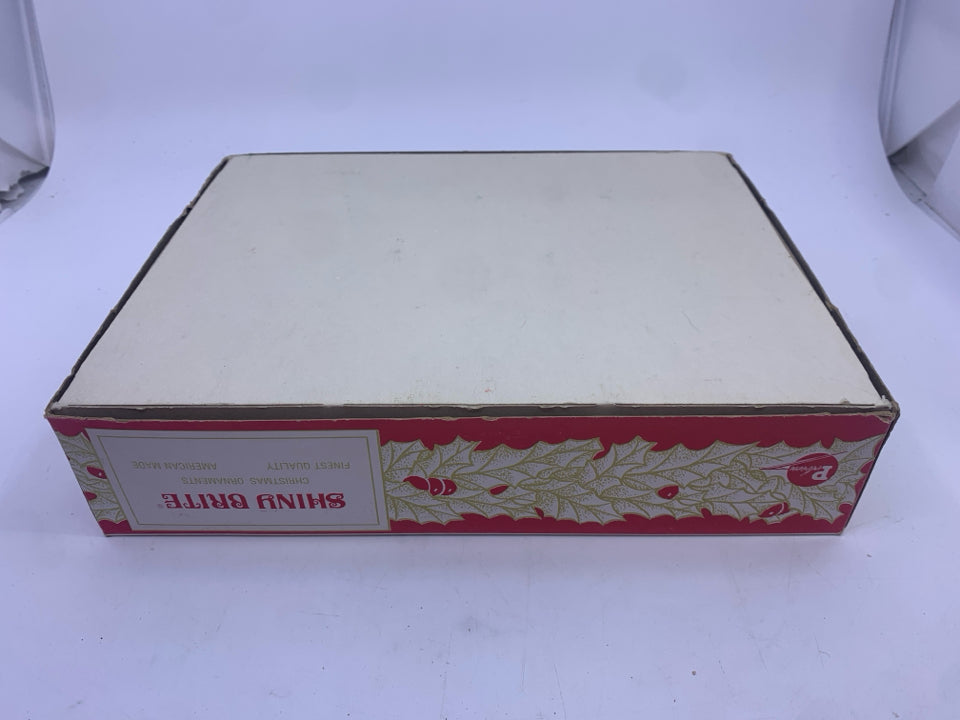 VTG SHINY BRITTE GLASS ORNAMENTS IN BOX.