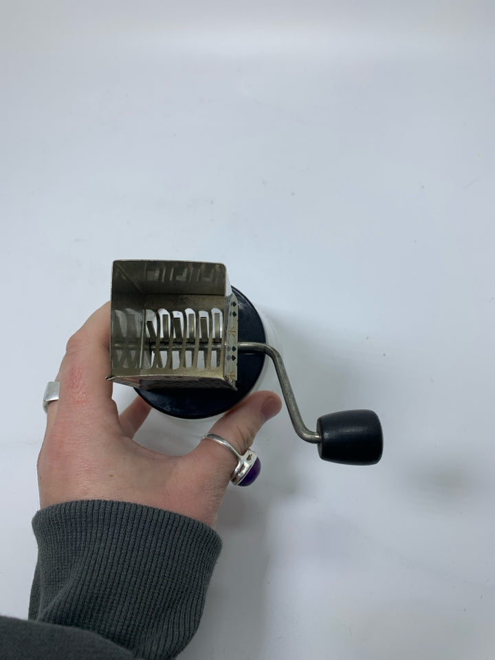 VTG ANDROCK MANUAL NUT CHOPPER/GRINDER ATOMIC STARBURST 1940.