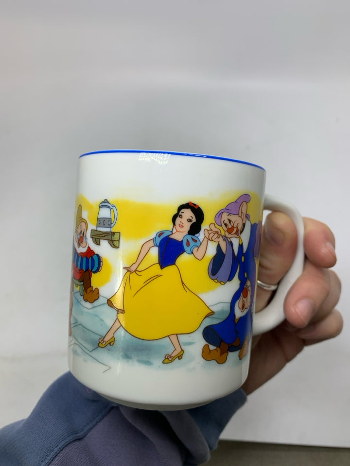 VTG SNOW WHITE & 7 DWARFS MUG.