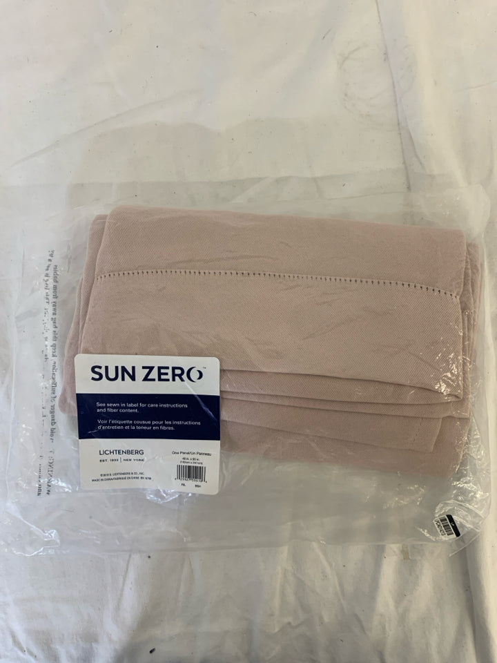 NIP SUN ZERO PALE PINK CURTIAN PANEL.