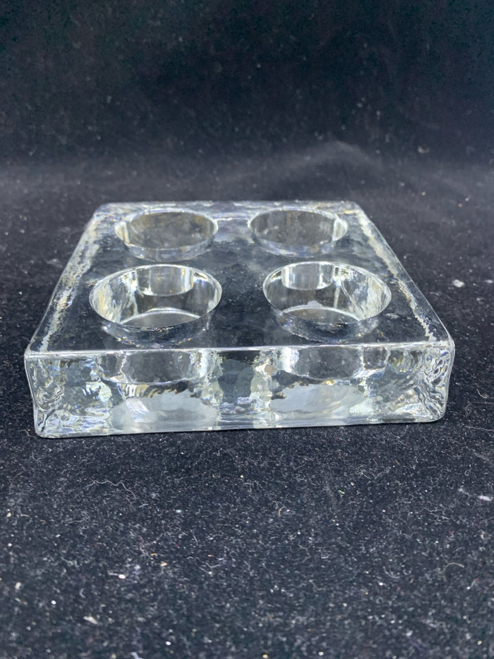 4 SECTION GLASS TEA LIGHT HOLDER.