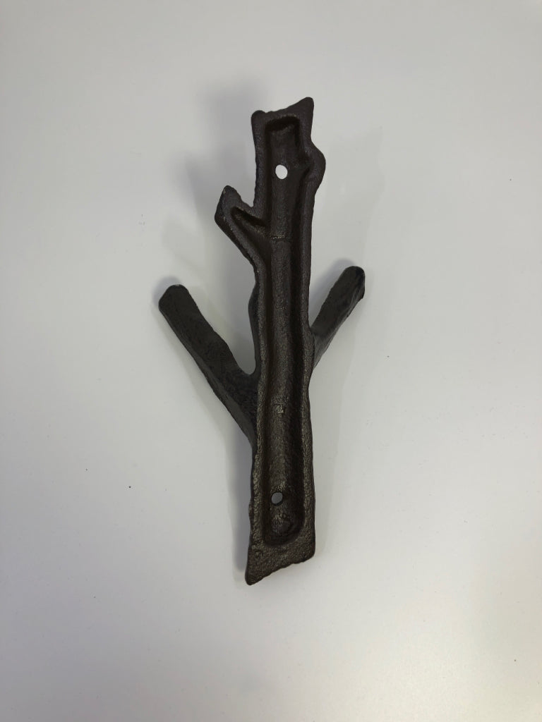 4 BROWN METAL TREE BRANCH WALL HOOKS.