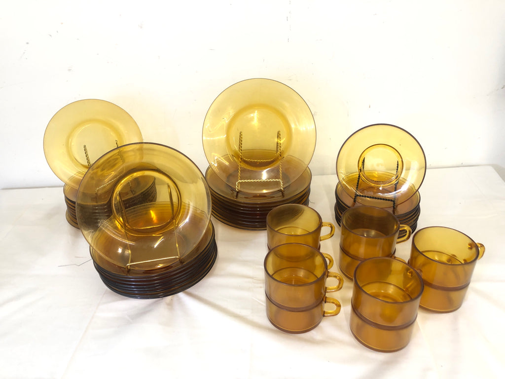 49PC AMBER GLASS DISH SET- SVC 10.