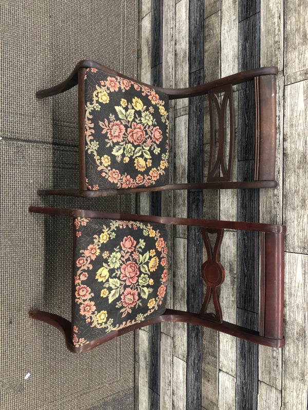 2 VTG DARK WOOD ACCENT CHAIRS W FLORAL CUSHION.