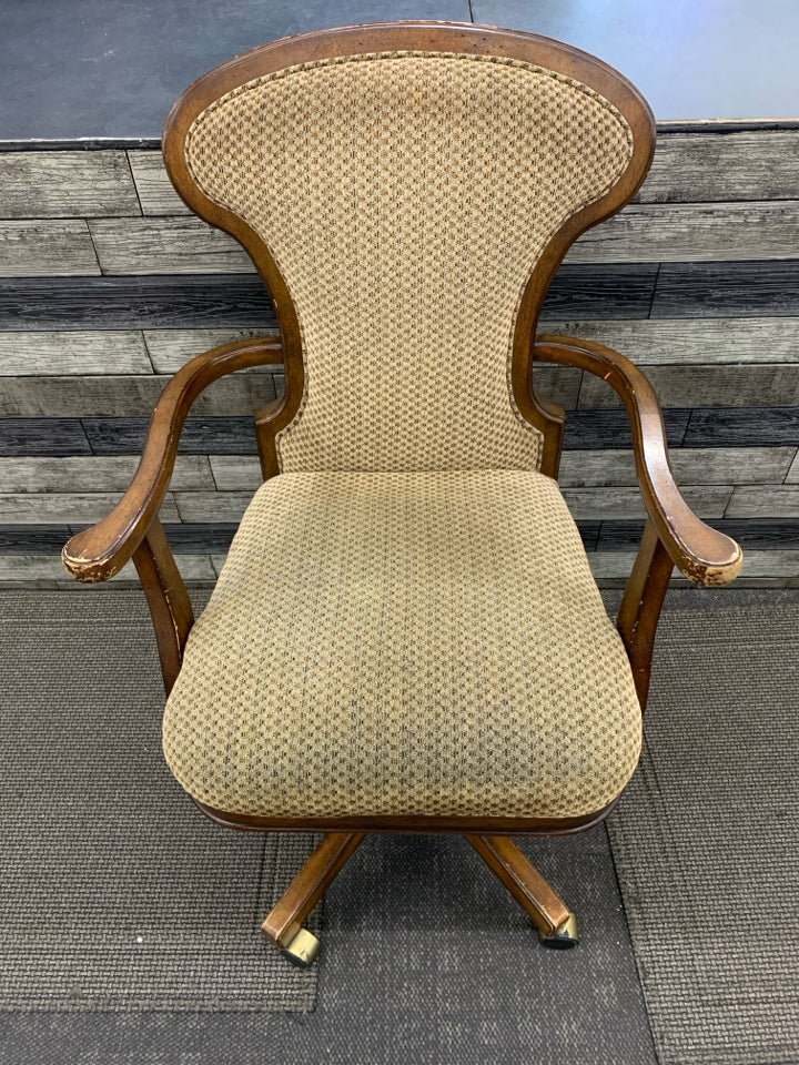 VTG WOOD/TAN/GOLD ROLLING OFFICE CHAIR.