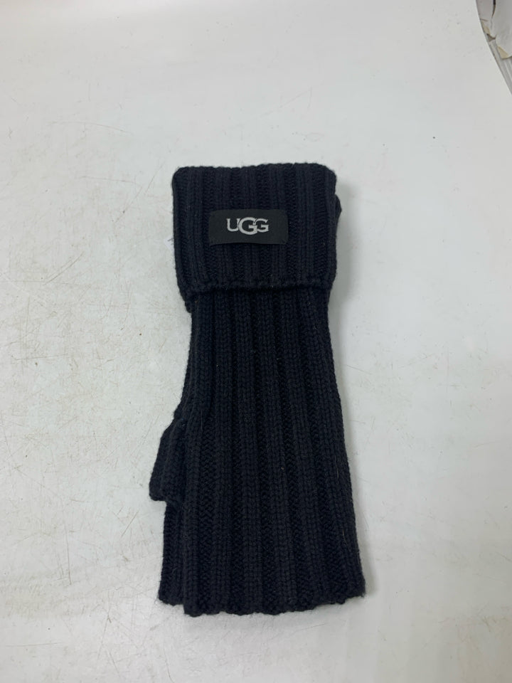 UGG Knit Boucle Armwarmers- New With Tags