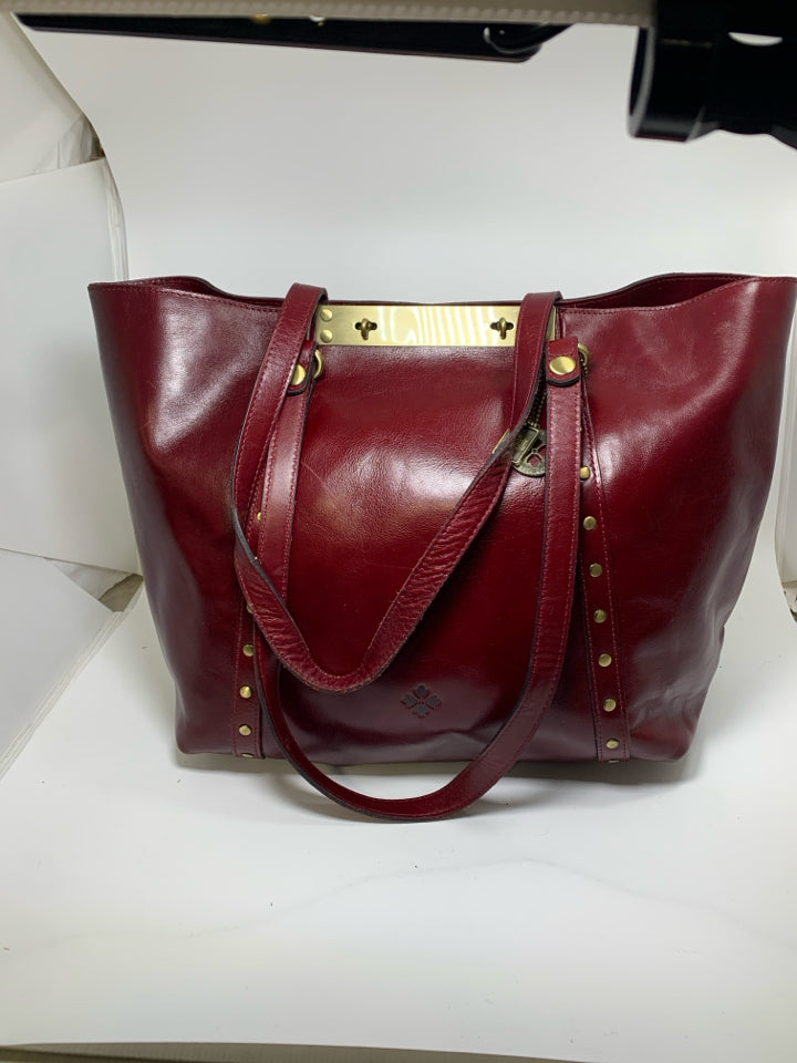 Patricia Nash Benvenuto Tote- Vintage Distressed Leather- Oxblood w/ Sleeper Bag