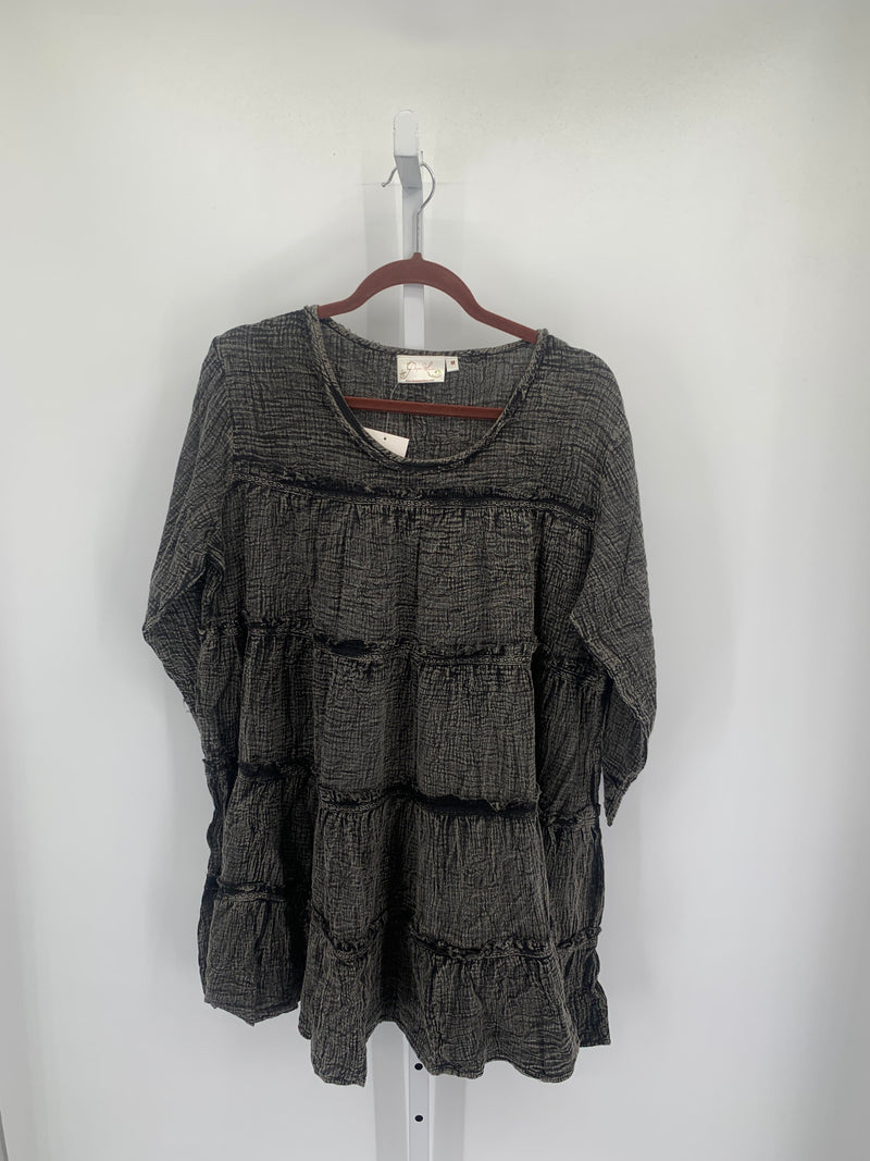 Size Medium Misses 3/4 Sleeve Dress