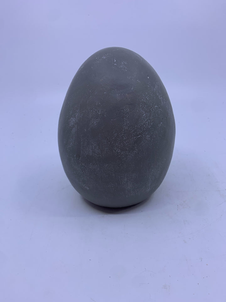 FAUX STONE EASTER EGG HUNT EGG.