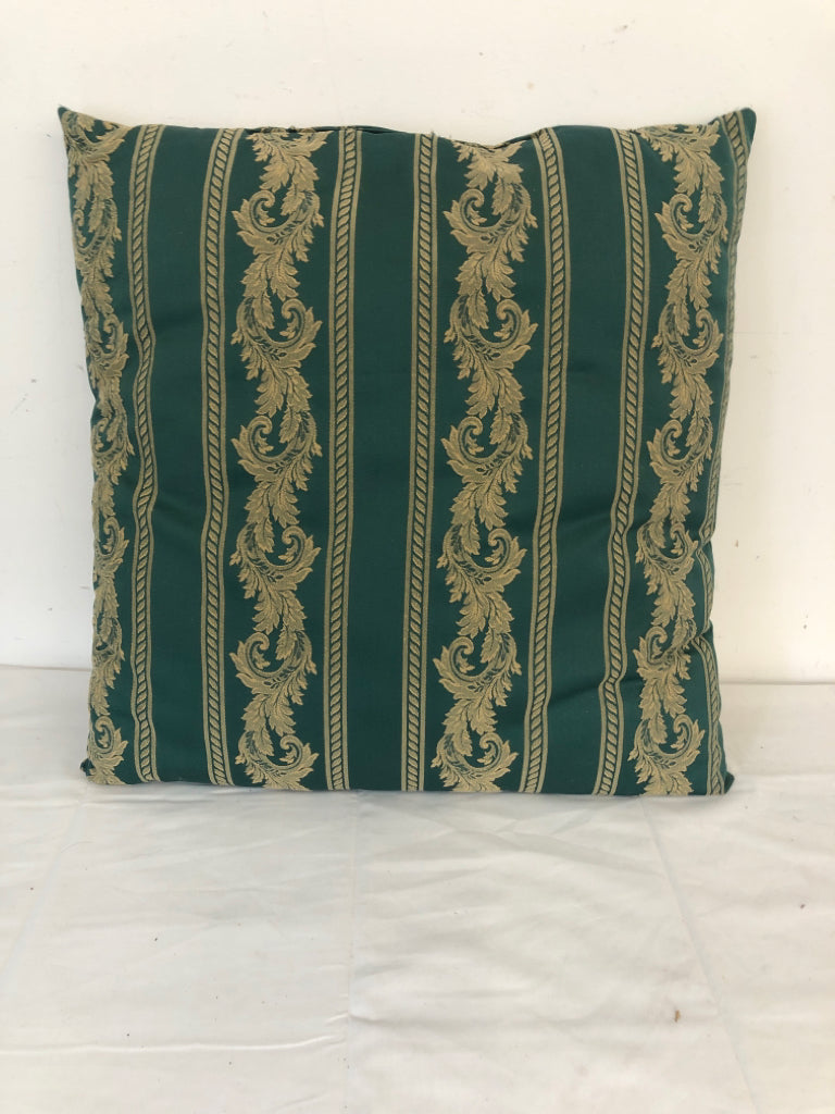 DARK GREEN AND CREAM SCROLL PILLOW.