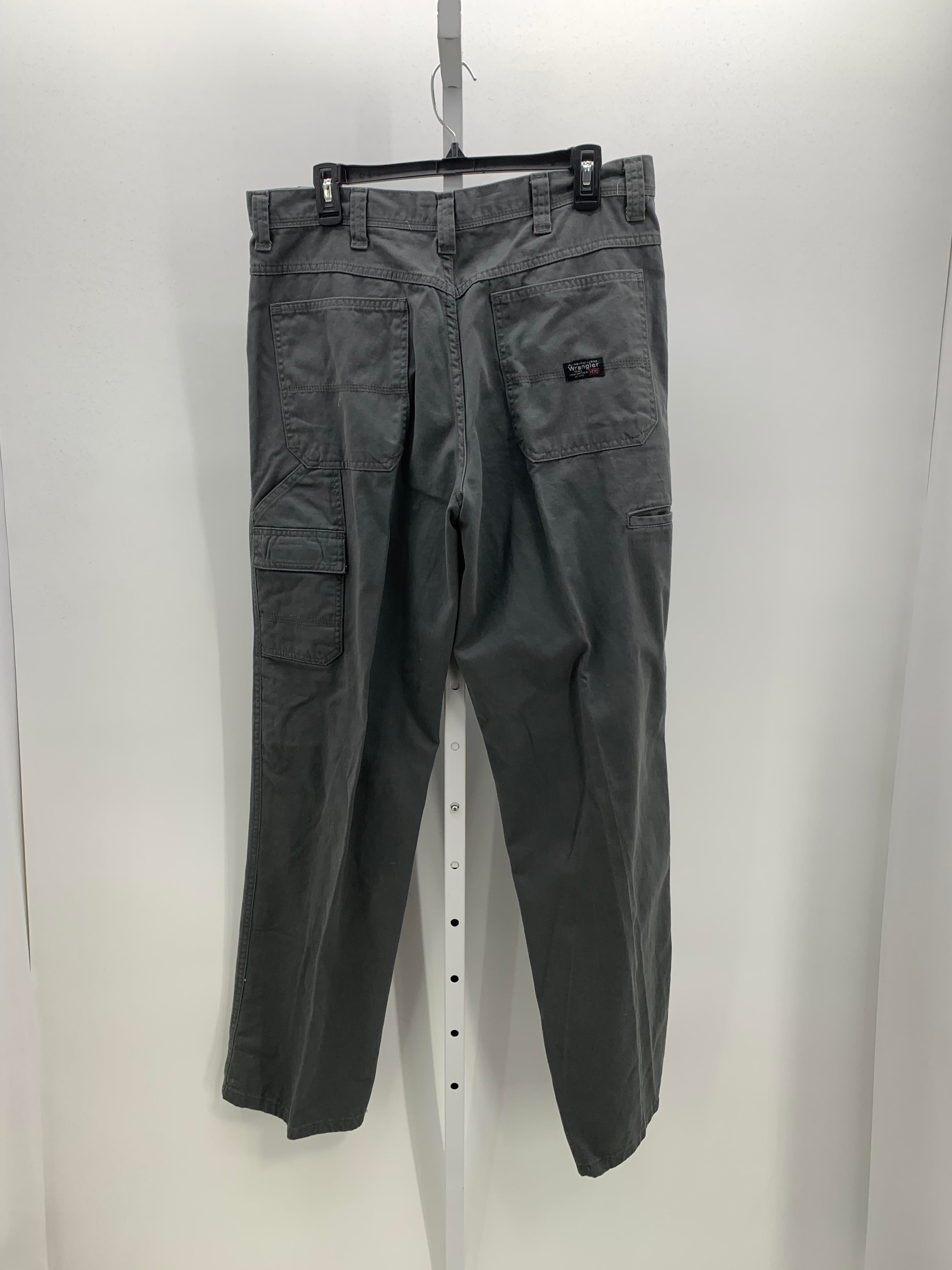 REGULAR FIT