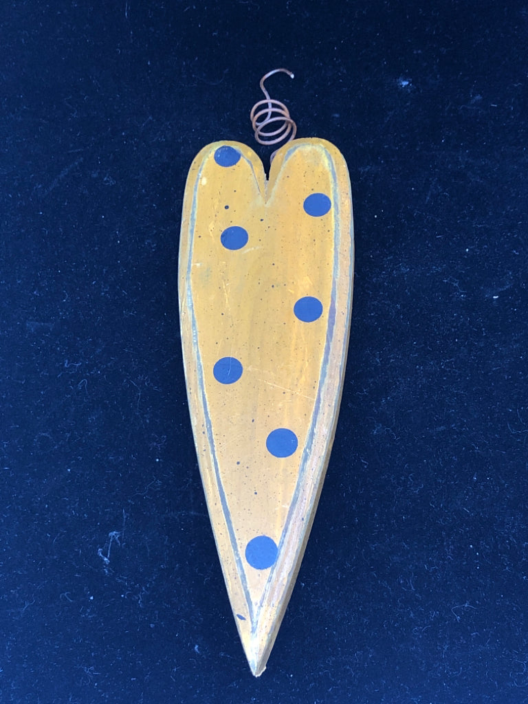 TAN POLKA DOT PRIMITIVE HEART.