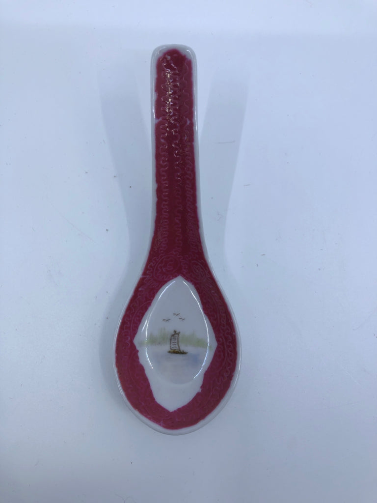 RED AND WHITE ASIAN STYLE SPOON.