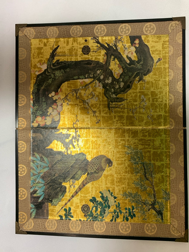 GOLD ASIAN STYLE HOT MAT.