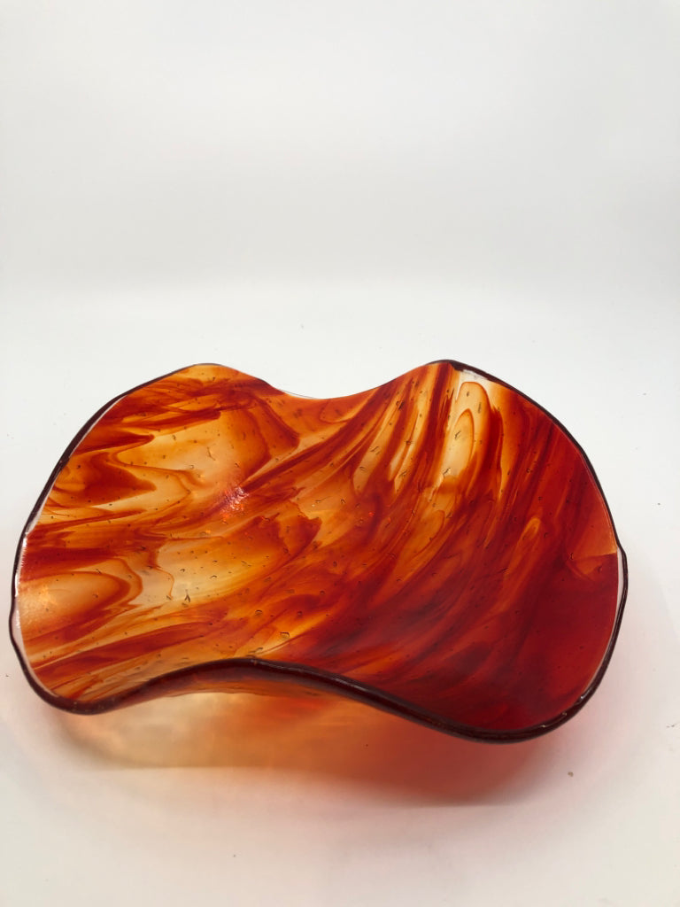 RED ORANGE WAVY EDGE BOWL.