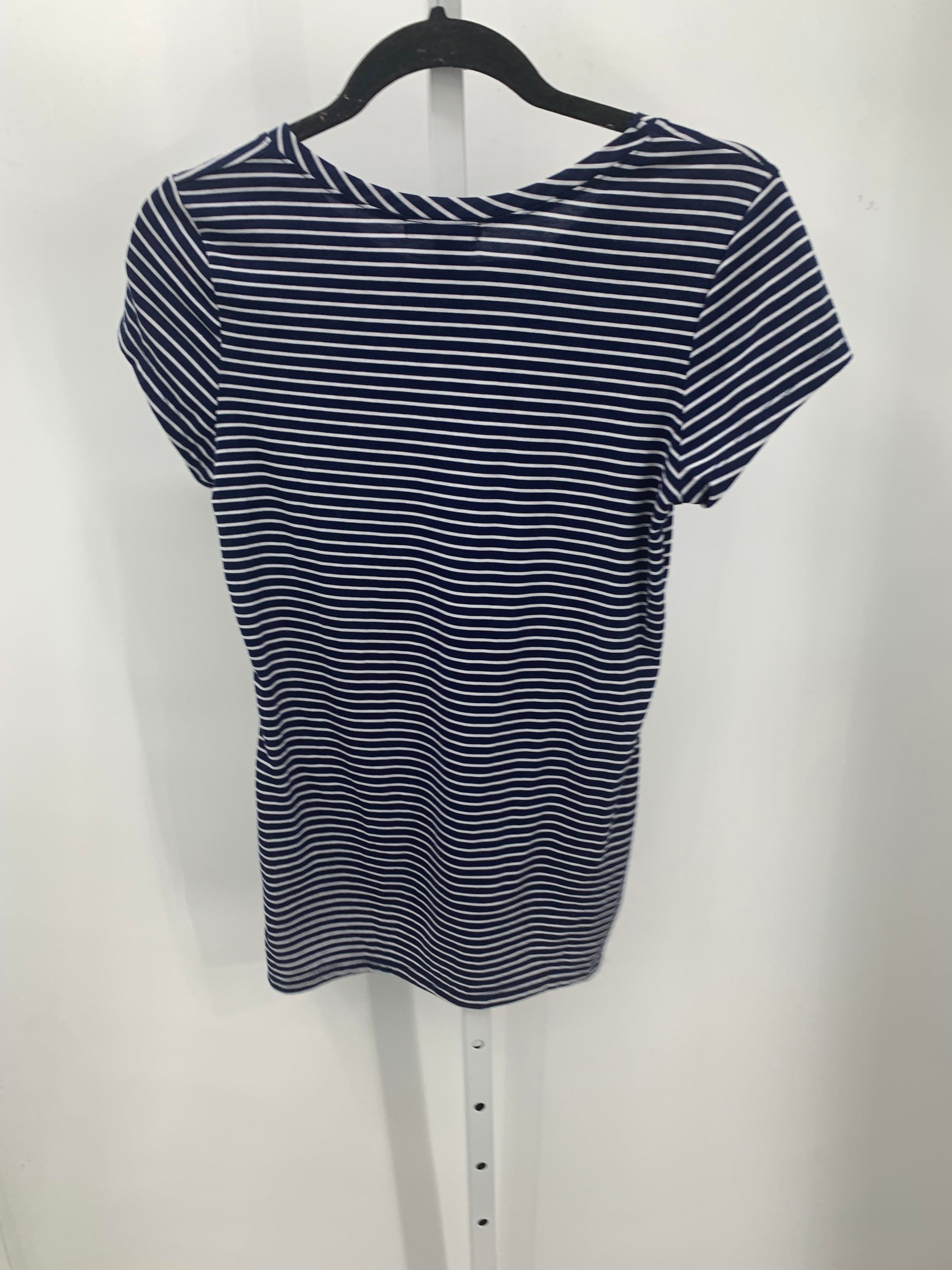 Poof Size Medium Juniors Short Sleeve Shirt