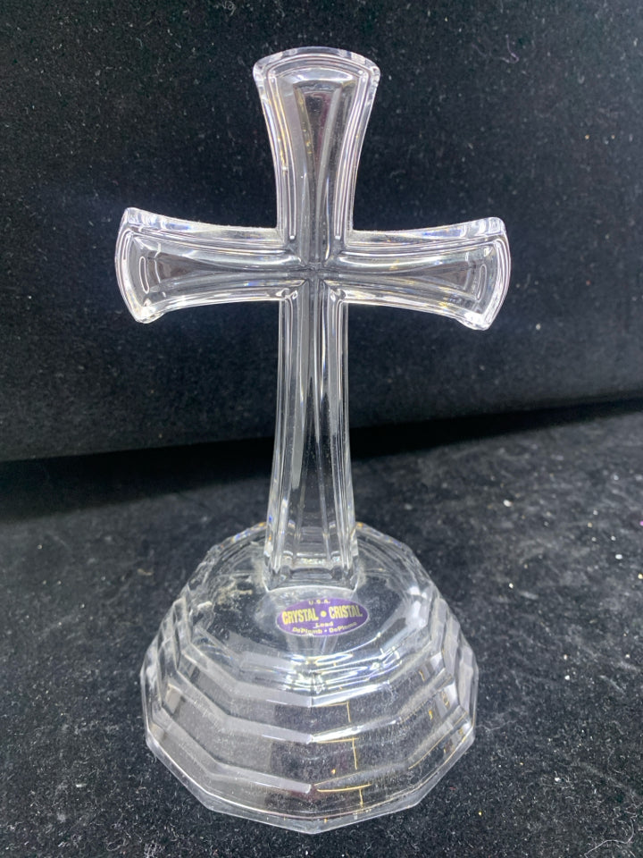 FOOTED CRYSTAL CROSS.
