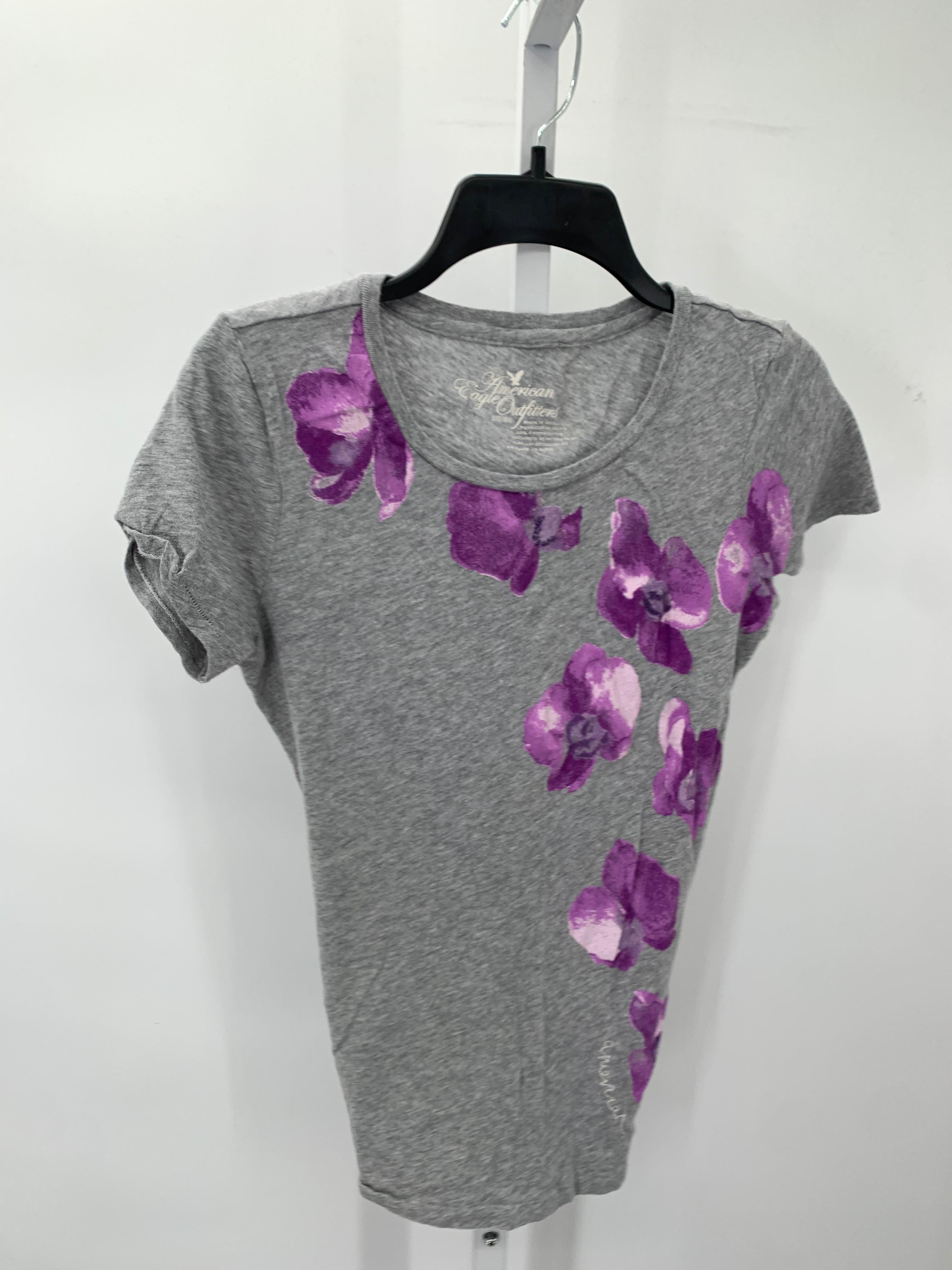 American Eagle Size Medium Juniors Short Sleeve Shirt