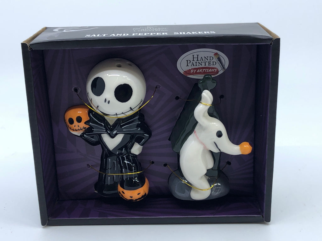 JACK AND ZERO SALT AND PEPPER SHAKERS.