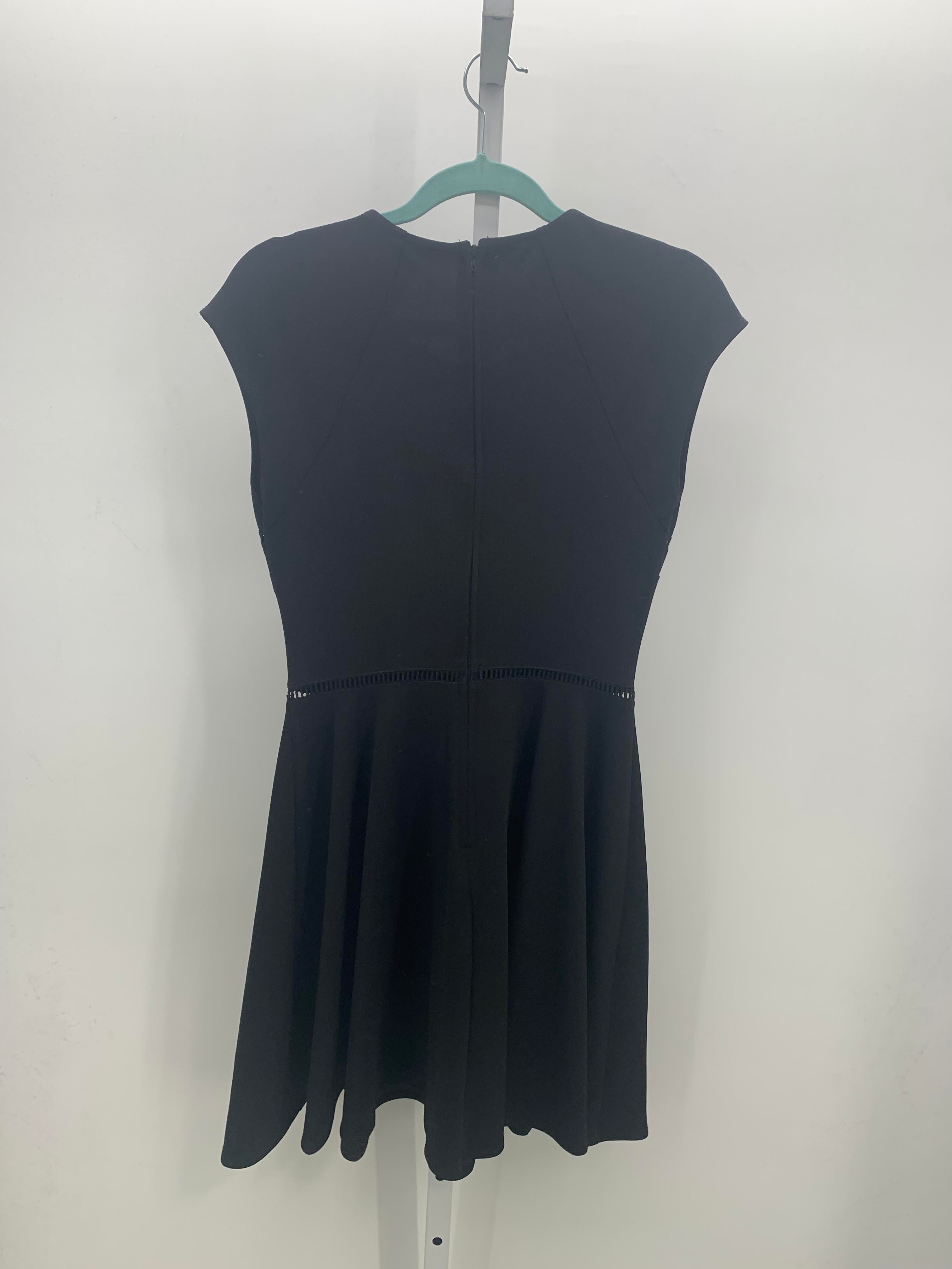 B. Darlin Size 9/10 Juniors Sleeveless Dress