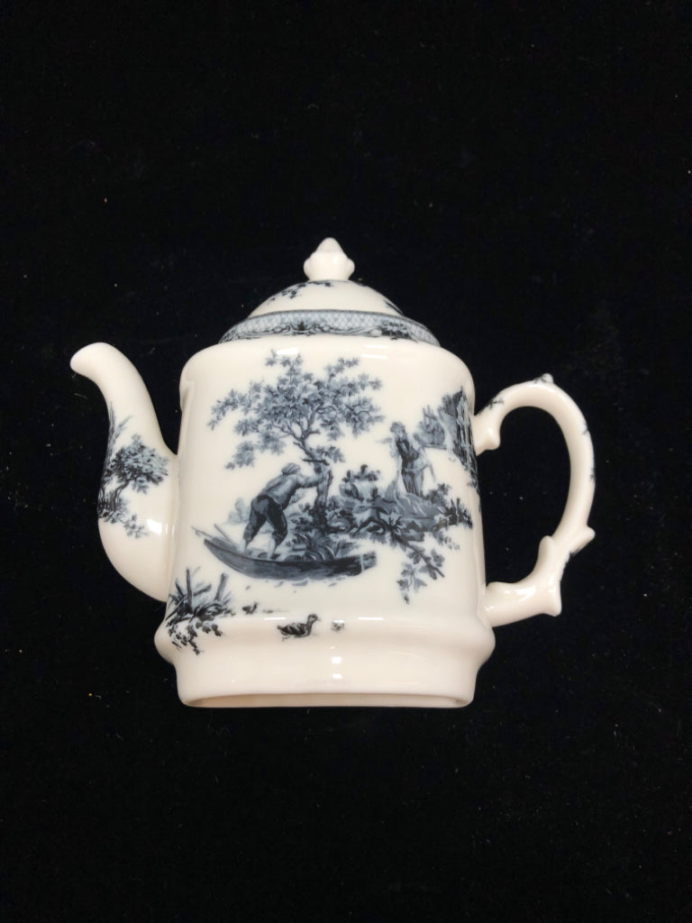 VTG-STYLE TEAPOT WALL-MOUNT.