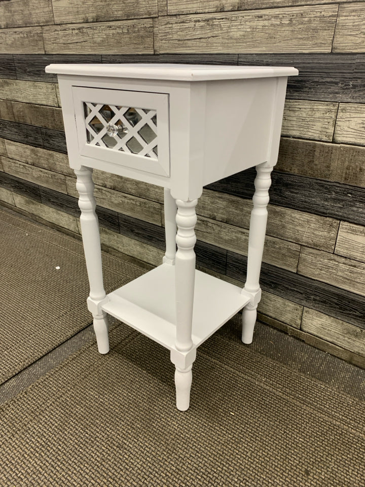 WHITE PAINTED WOOD SIDE TABLE W/ MIRROR FRONT DRAWER JEWEL KNOB.